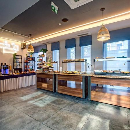 Hotel Sanova Jarosław エクステリア 写真