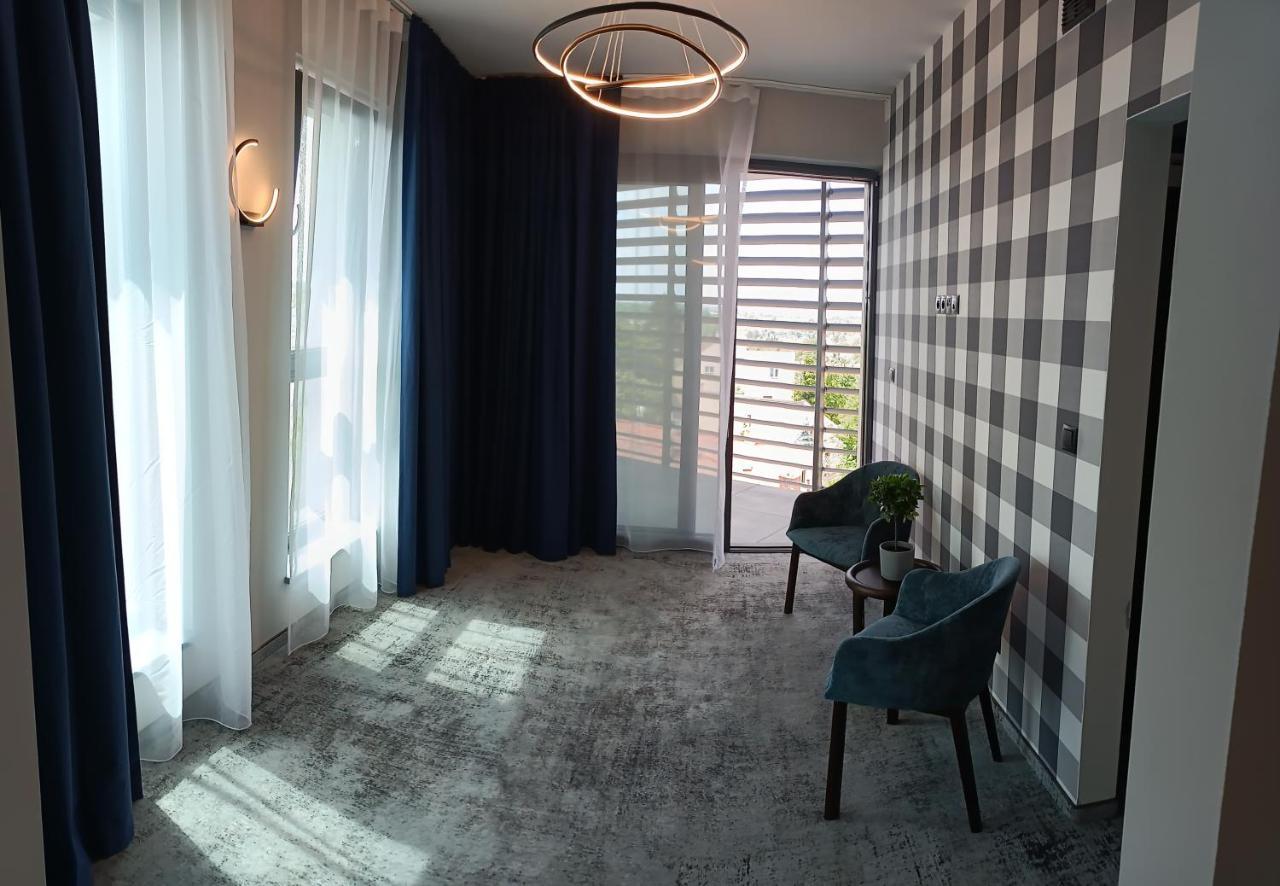 Hotel Sanova Jarosław エクステリア 写真