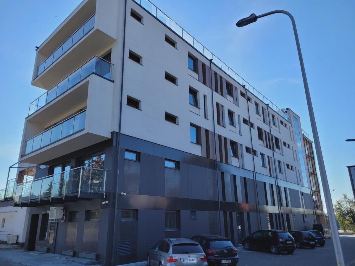Hotel Sanova Jarosław エクステリア 写真