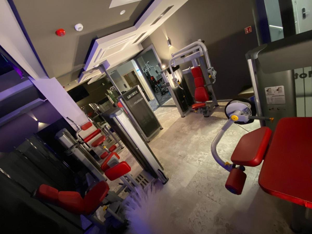 Hotel Sanova Jarosław エクステリア 写真