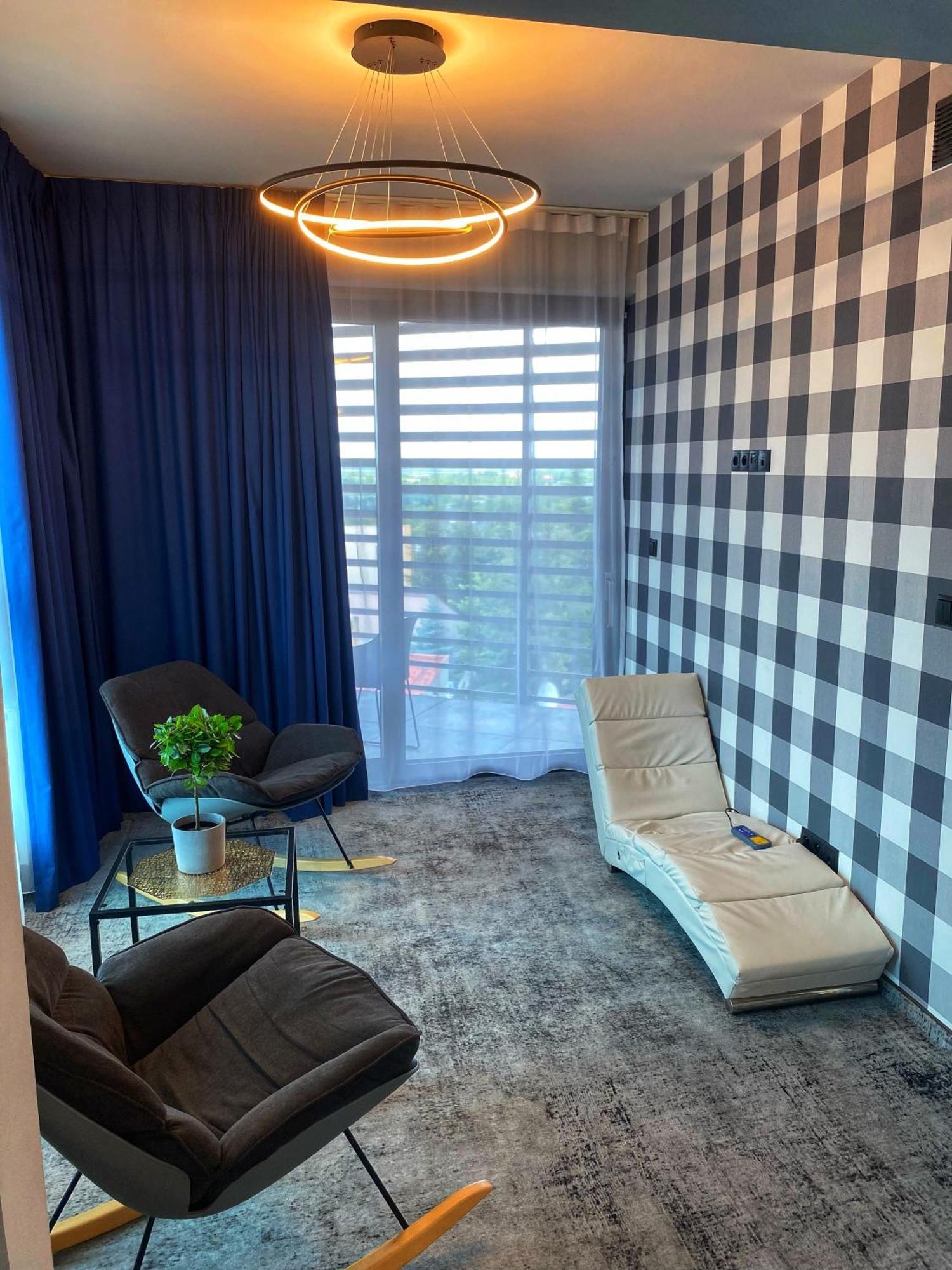 Hotel Sanova Jarosław エクステリア 写真